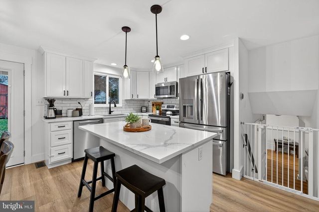 6410 NORDIX DR, Warrenton, VA 20187