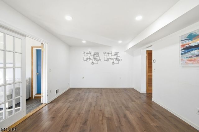 2 Lenape Trl, Washington Boro, NJ 07882