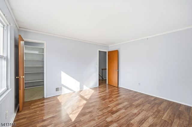 2 Lenape Trl, Washington Boro, NJ 07882