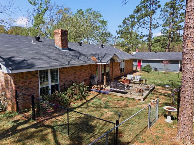 10763 S CR 461, Laneville, TX 75667