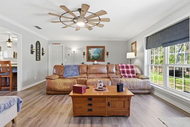 10763 S CR 461, Laneville, TX 75667