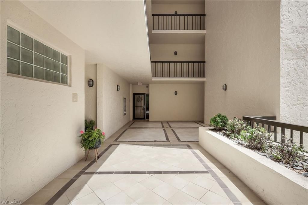 6520 Valen WAY 104, NAPLES, FL 34108 — photo 4
