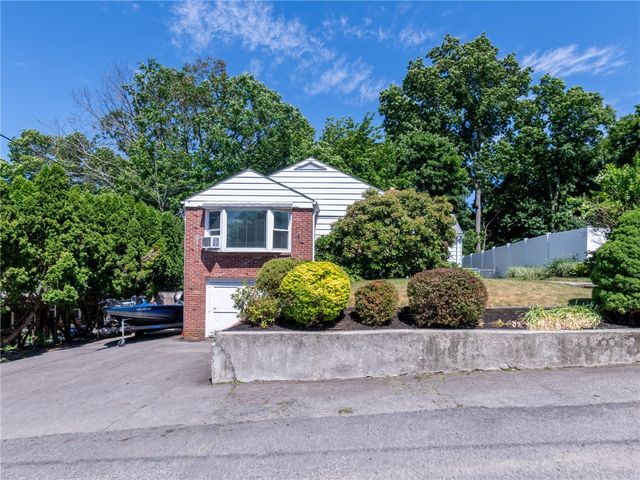 59 N Williams Street, Johnston, RI 02919