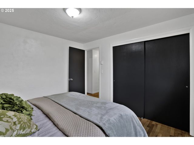 1180 12TH St, Springfield, OR 97477