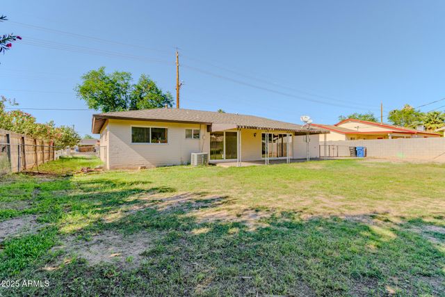 135 N STAPLEY Drive, Mesa, AZ 85203