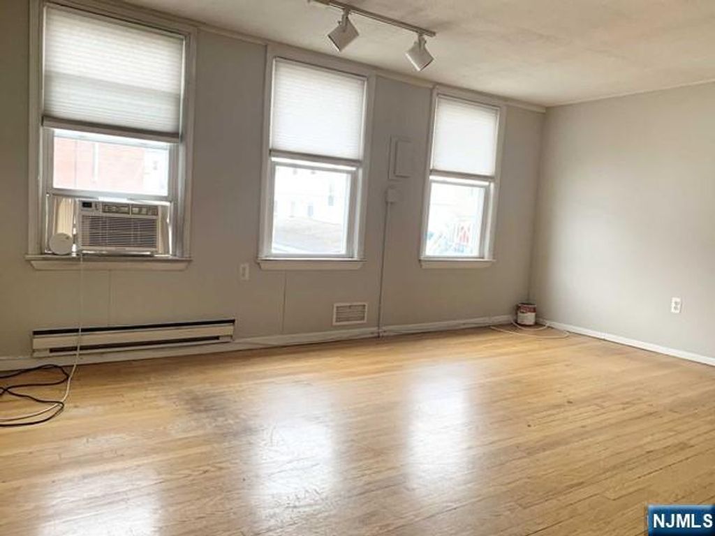 53 Clinton Place 2, East Rutherford, NJ 07073