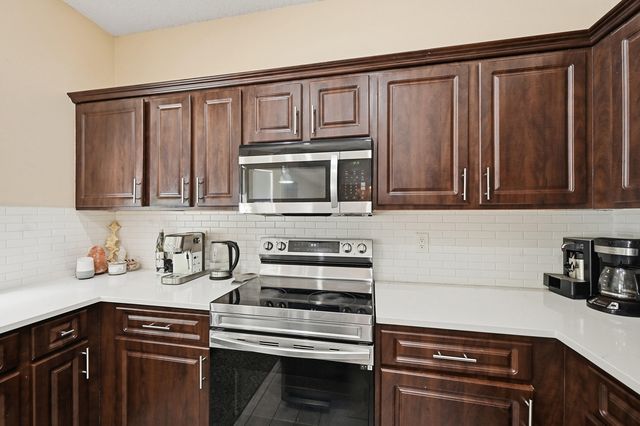 15073 Oak Chase Court, Wellington, FL 33414