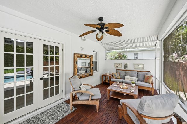 15073 Oak Chase Court, Wellington, FL 33414