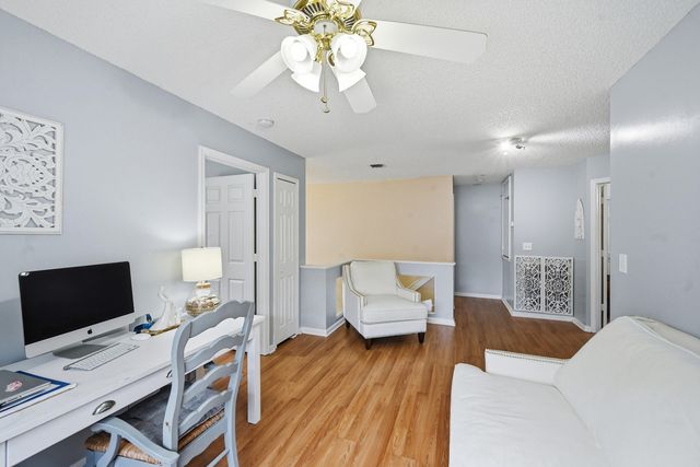 15073 Oak Chase Court, Wellington, FL 33414