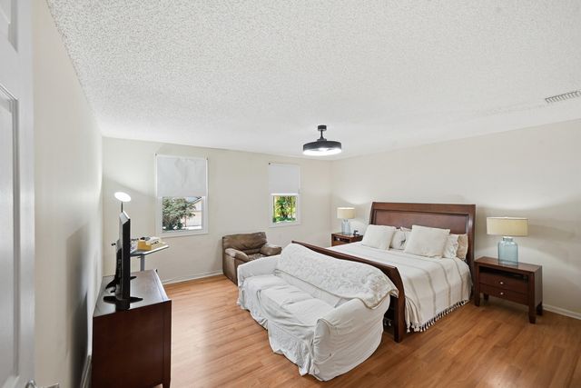15073 Oak Chase Court, Wellington, FL 33414