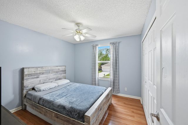 15073 Oak Chase Court, Wellington, FL 33414