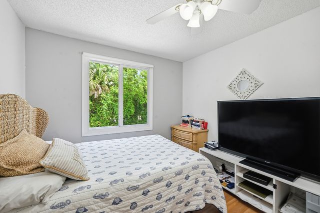 15073 Oak Chase Court, Wellington, FL 33414