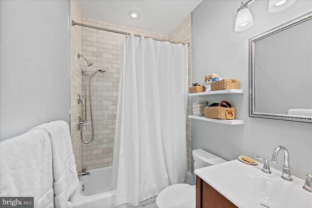 606 E ST SE, Washington, DC 20003