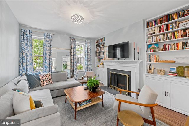 606 E ST SE, Washington, DC 20003