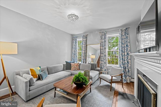 606 E ST SE, Washington, DC 20003