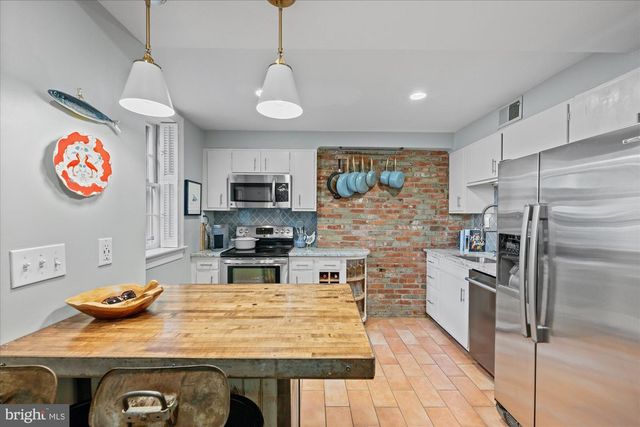 606 E ST SE, Washington, DC 20003