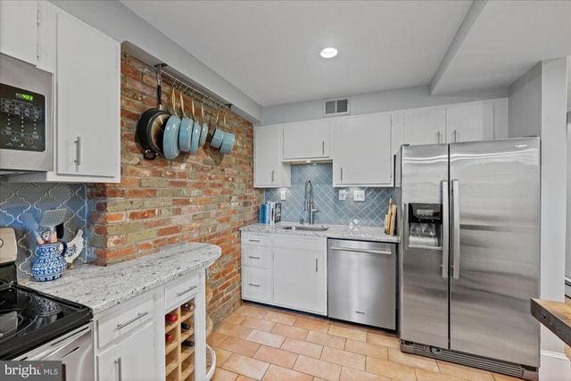 606 E ST SE, Washington, DC 20003