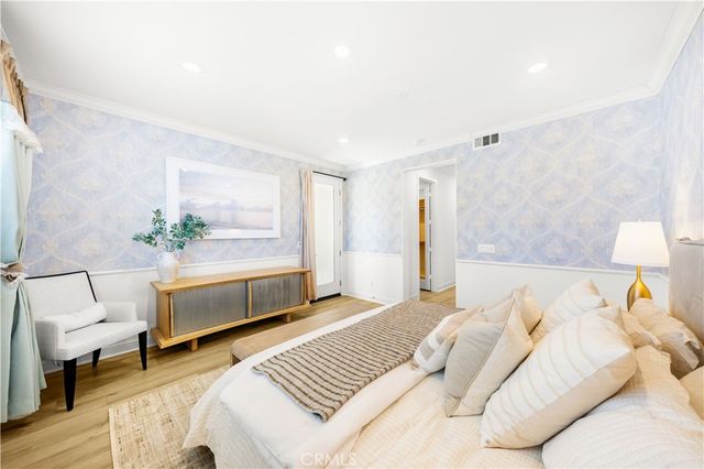 102 culture, Irvine, CA 92618