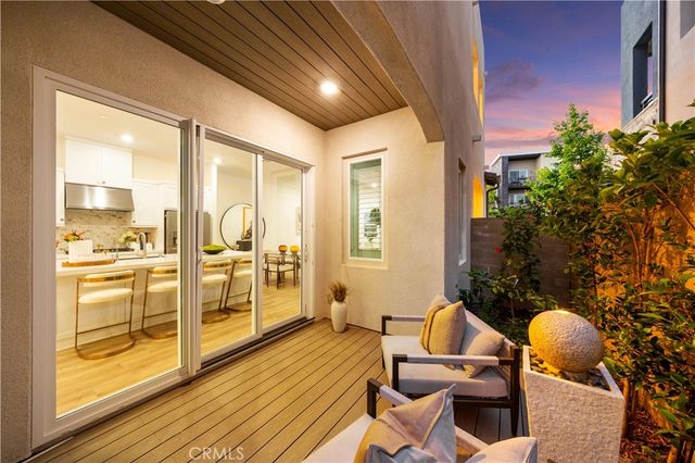 102 culture, Irvine, CA 92618