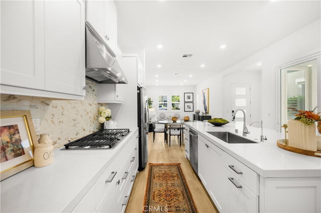 102 culture, Irvine, CA 92618