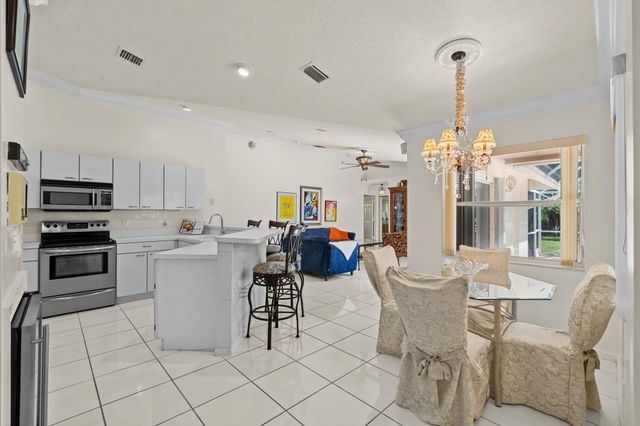 15495 Rolling Meadows Circle, Wellington, FL 33414