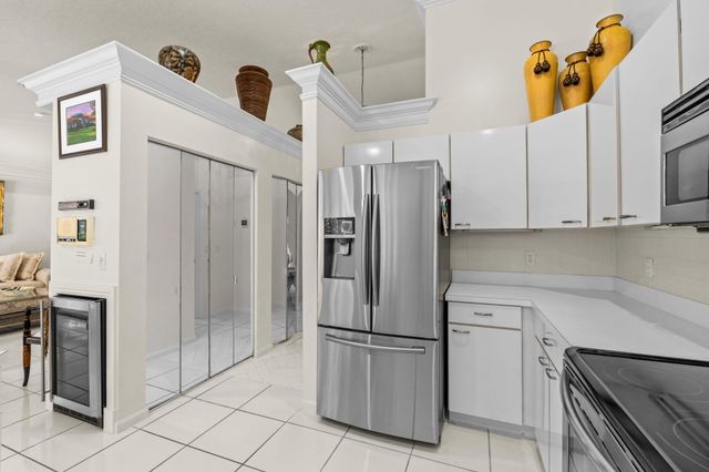 15495 Rolling Meadows Circle, Wellington, FL 33414