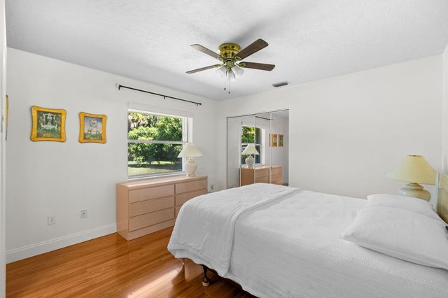 15495 Rolling Meadows Circle, Wellington, FL 33414