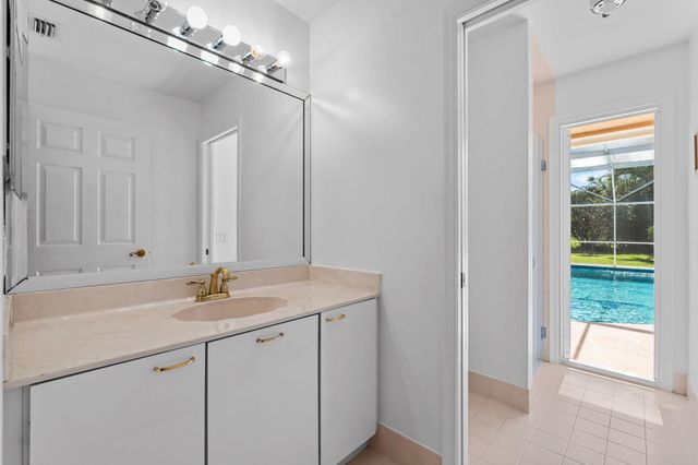 15495 Rolling Meadows Circle, Wellington, FL 33414