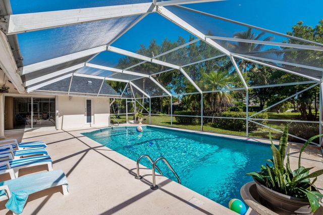 15495 Rolling Meadows Circle, Wellington, FL 33414