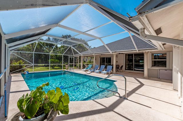 15495 Rolling Meadows Circle, Wellington, FL 33414