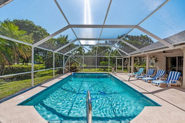 15495 Rolling Meadows Circle, Wellington, FL 33414