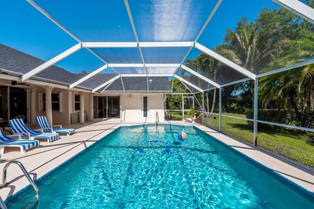 15495 Rolling Meadows Circle, Wellington, FL 33414