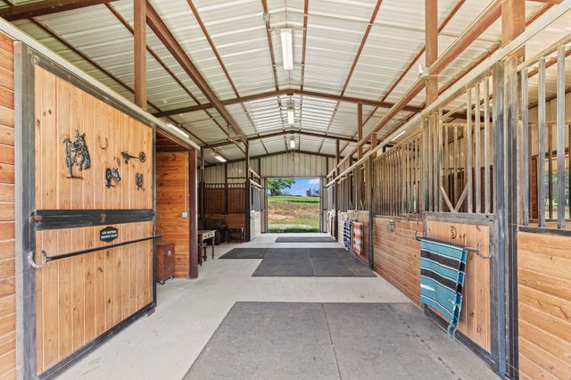2403 County Road 2224, Decatur, TX 76234