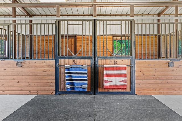 2403 County Road 2224, Decatur, TX 76234