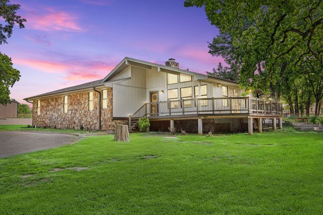 2403 County Road 2224, Decatur, TX 76234