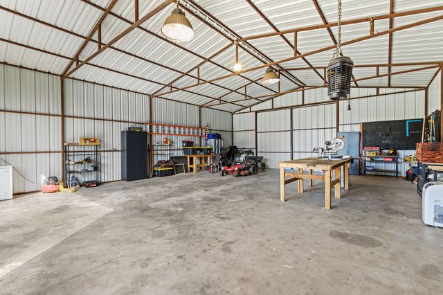 2403 County Road 2224, Decatur, TX 76234