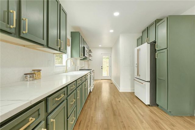 1747 Cascade Terrace SW, Atlanta, GA 30311