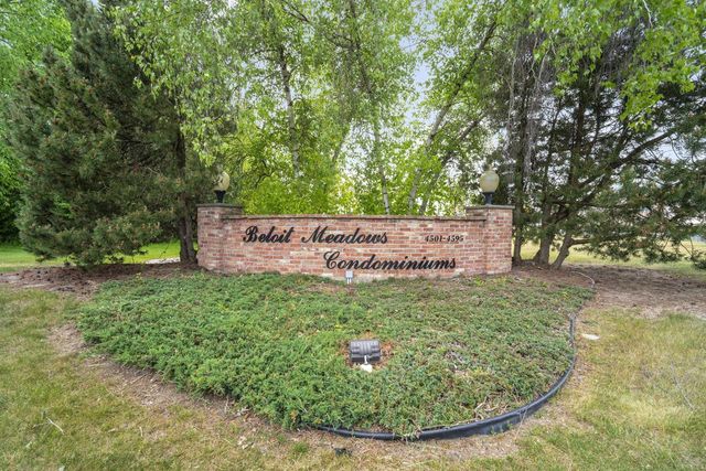 4511 S 124th STREET, New Berlin, WI 53151