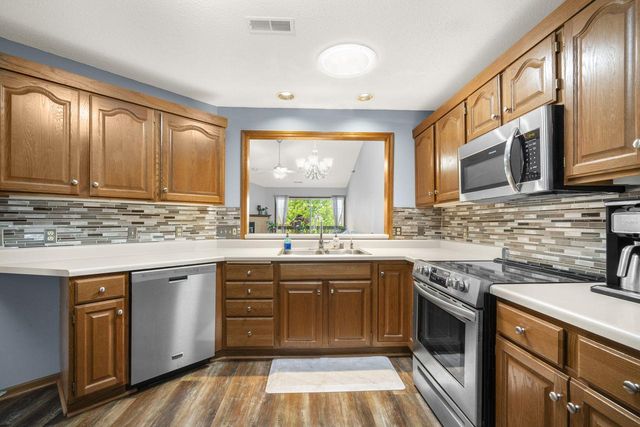 4511 S 124th STREET, New Berlin, WI 53151