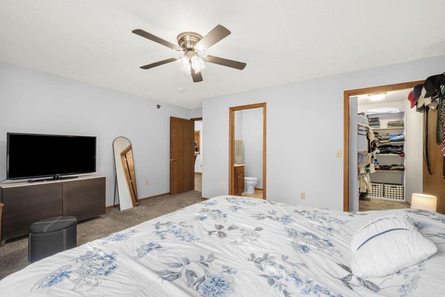 4511 S 124th STREET, New Berlin, WI 53151