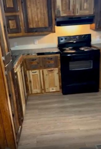 76 County Road 2292, Cleveland, TX 77327