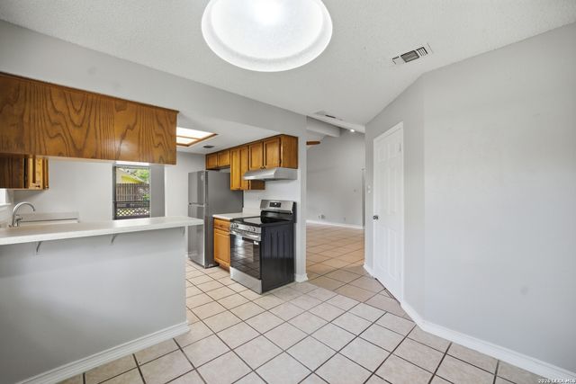 12426 AUTUMN VISTA ST, San Antonio, TX 78249