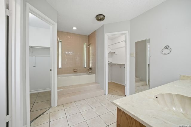12426 AUTUMN VISTA ST, San Antonio, TX 78249