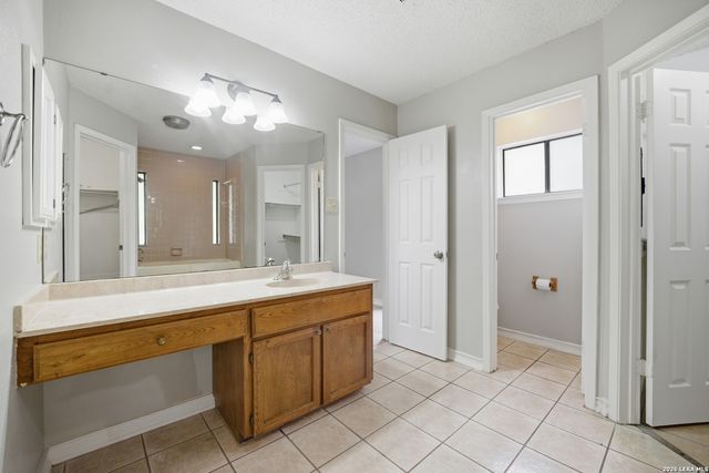 12426 AUTUMN VISTA ST, San Antonio, TX 78249