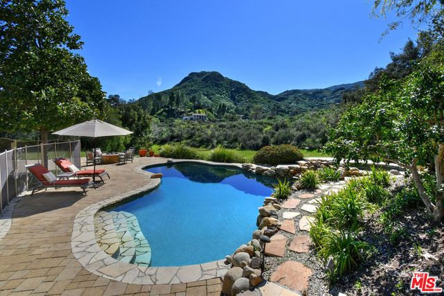 2317 Sierra Creek Road, Agoura Hills, CA 91301