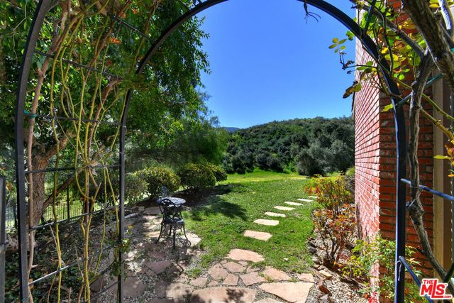 2317 Sierra Creek Road, Agoura Hills, CA 91301