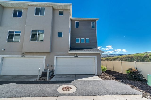 15144 S WILD HORSE WAY, Bluffdale, UT 84065