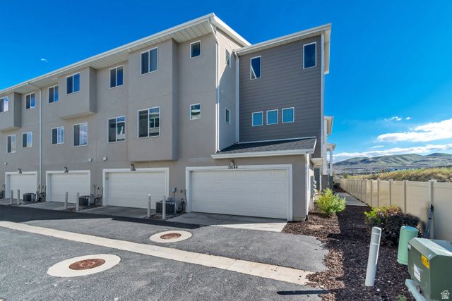 15144 S WILD HORSE WAY, Bluffdale, UT 84065