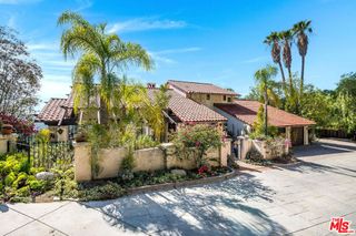1382 Edgehill Place, Pasadena, CA 91103