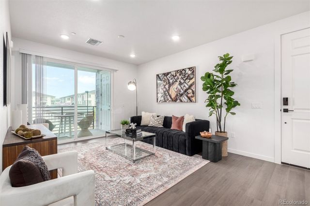 6153 N Ceylon Street 204, Denver, CO 80249